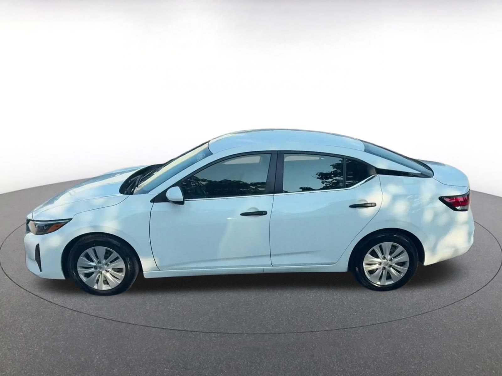 Used 2025 Nissan Sentra S FWD image 7