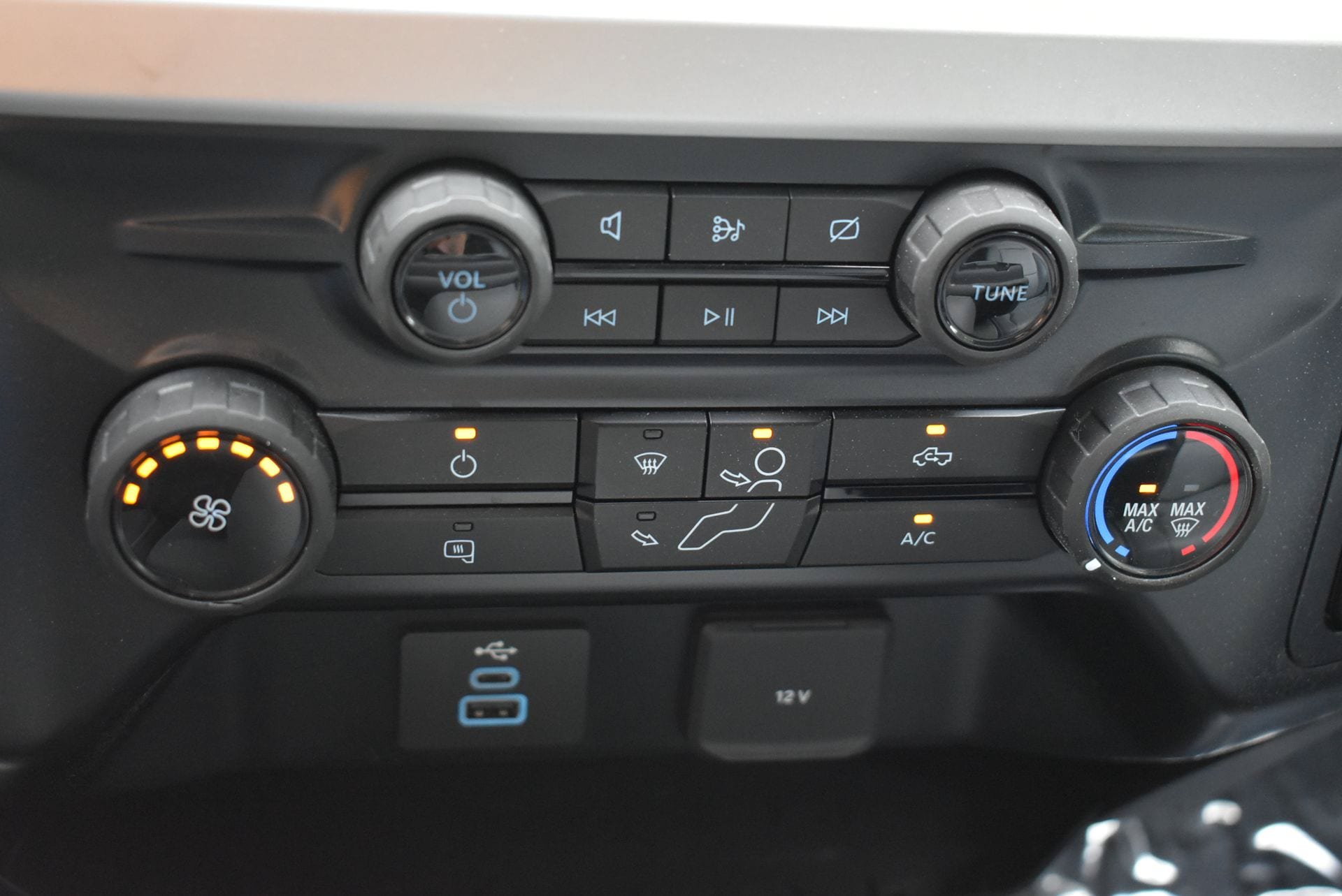 Used 2024 Ford F350 XLT AWD/4WD image 26