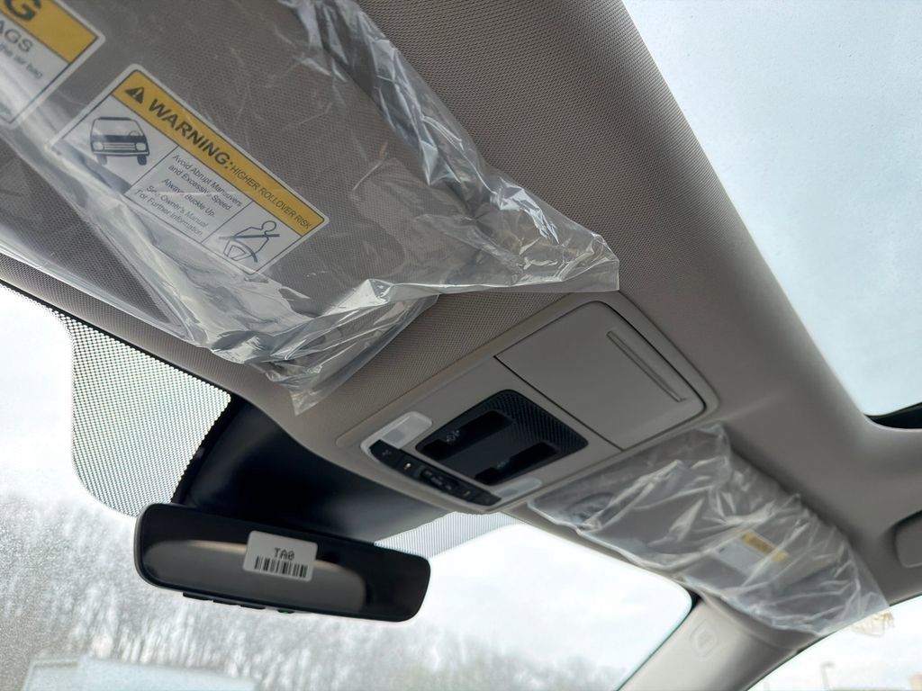 New 2025 Honda Pilot Touring image 35