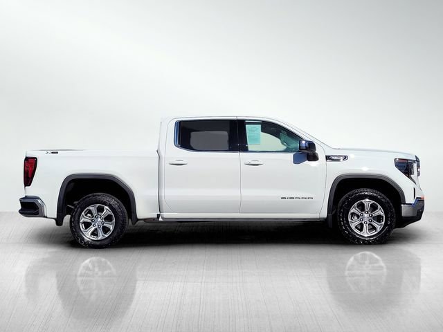 Used 2024 GMC Sierra 1500 SLE w/ Preferred Package image 4