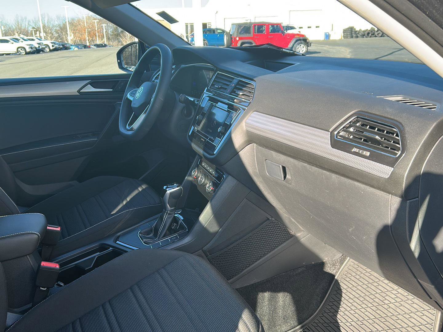 Used 2023 Volkswagen Tiguan S image 18