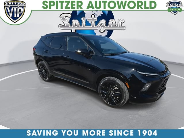 Used 2024 Chevrolet Blazer RS w/ Driver Confidence II Package AWD/4WD image 2