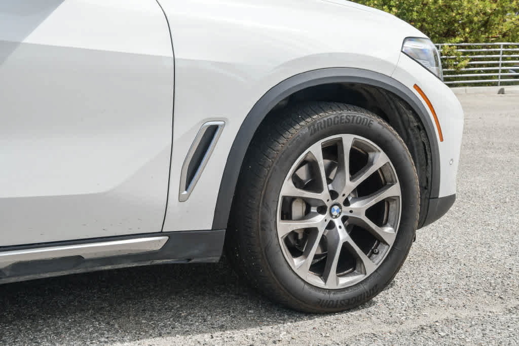 Used 2022 BMW X5 sDrive40i w/ Parking Assistance Package RWD image 11