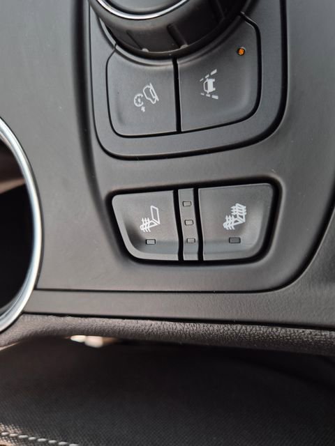 Used 2023 GMC Terrain SLT w/ LPO, Floor Liner Package FWD image 34