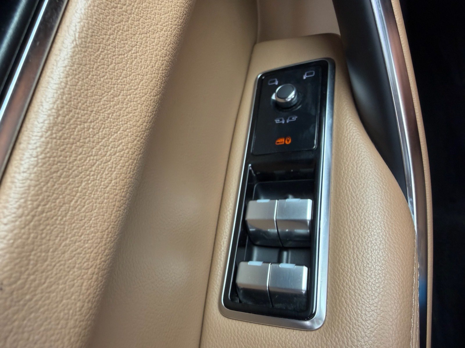 Used 2023 Jaguar F-PACE S AWD/4WD image 34