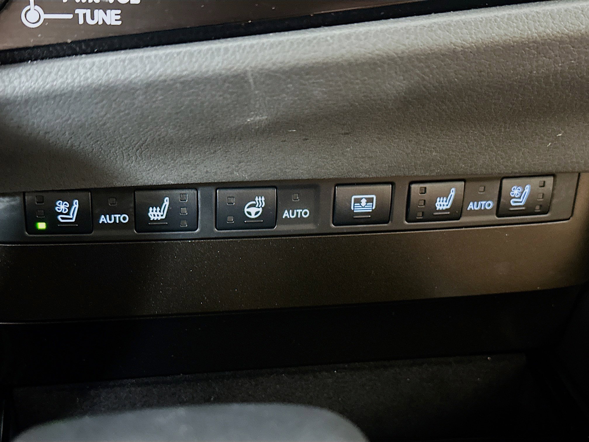 Certified 2024 Lexus ES 350 Ultra Luxury w/ Accessory Package (Z2) FWD image 21