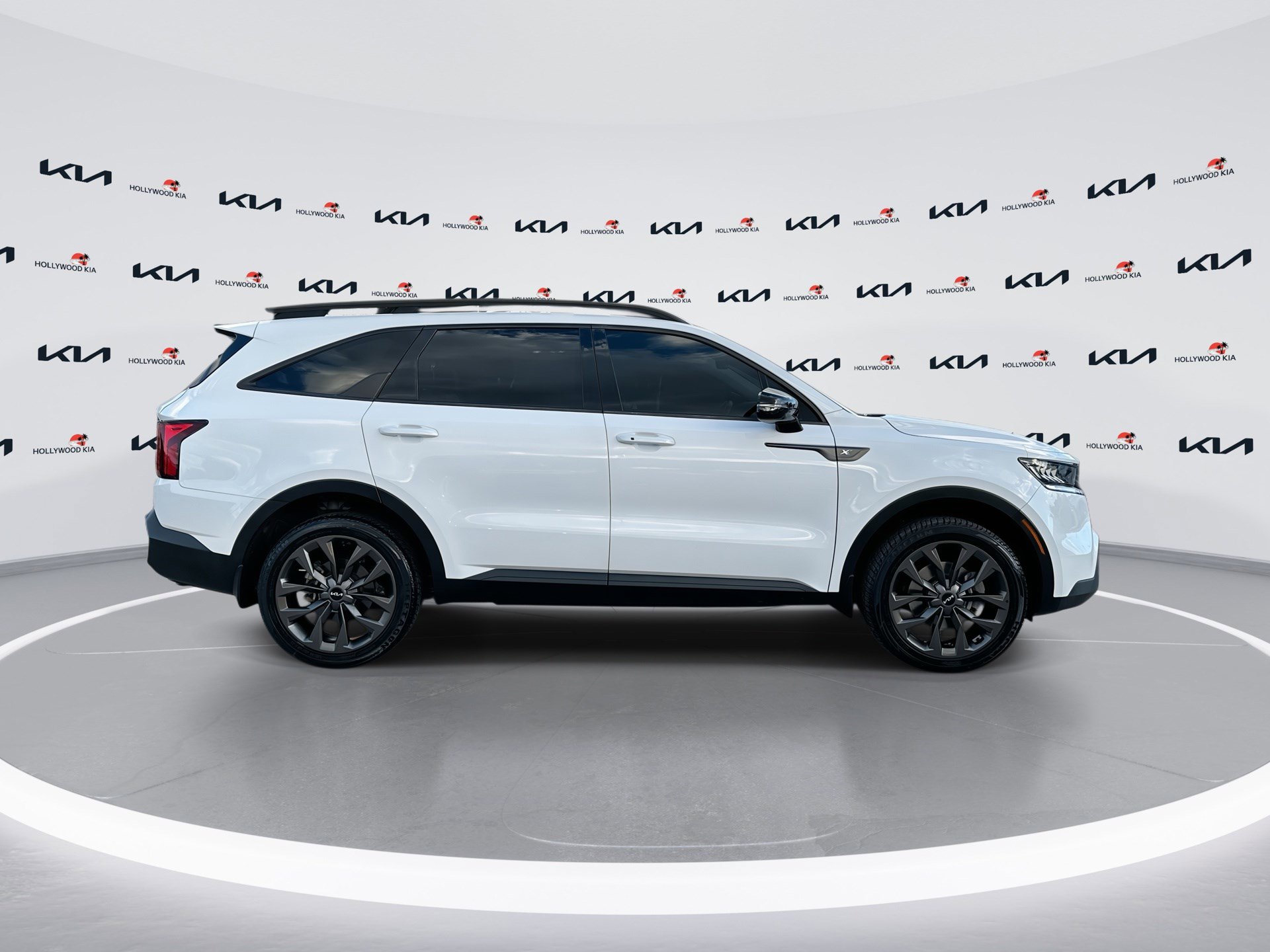 Certified 2023 Kia Sorento X-Line EX image 9