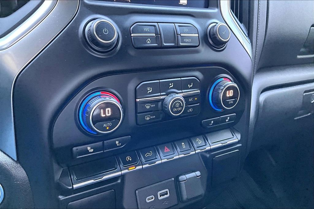 Used 2019 Chevrolet Silverado 1500 LT Trail Boss w/ Convenience Package AWD/4WD image 15