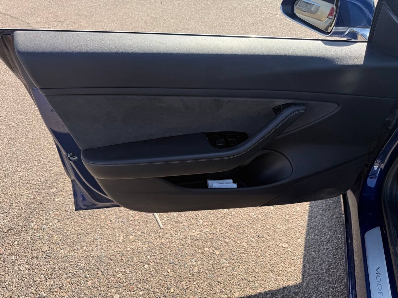 Used 2018 Tesla Model 3 Long Range RWD image 15