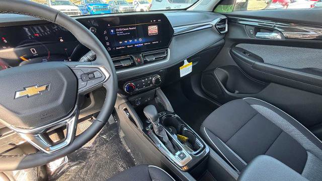 New 2026 Chevrolet TrailBlazer LT w/ LT Cold Weather Package AWD/4WD image 20