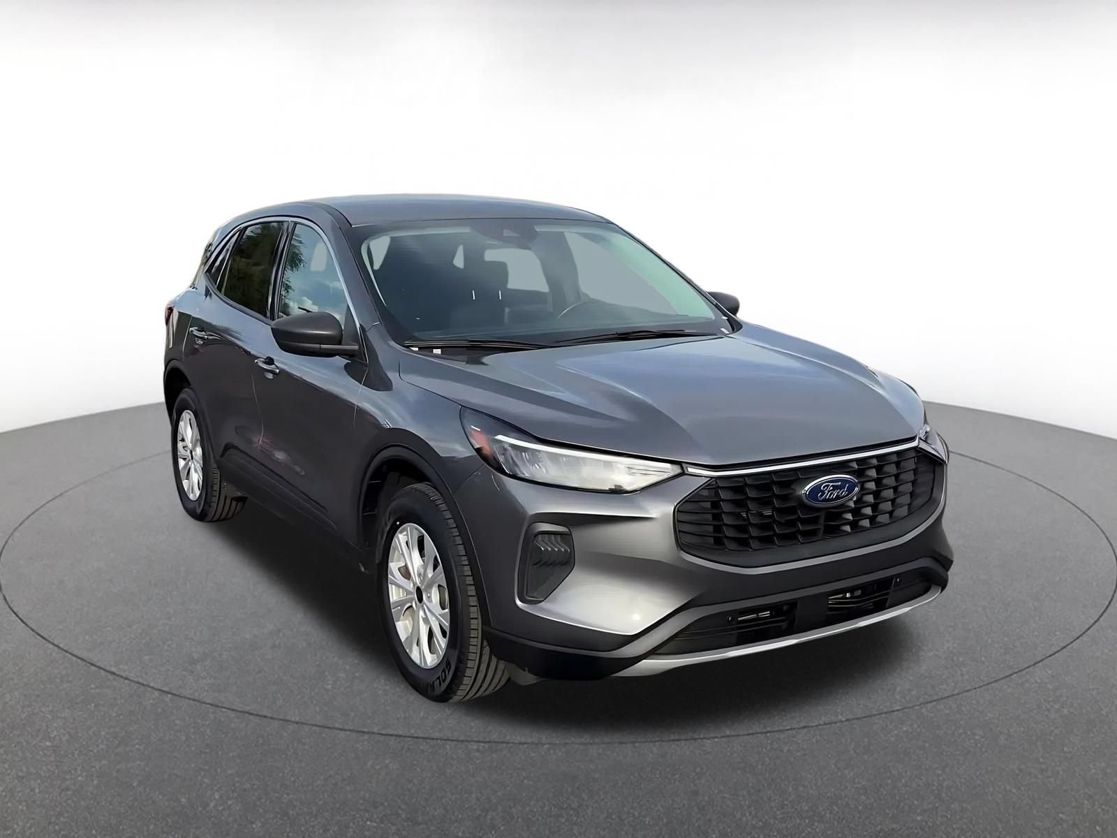 Used 2024 Ford Escape Active AWD/4WD image 3