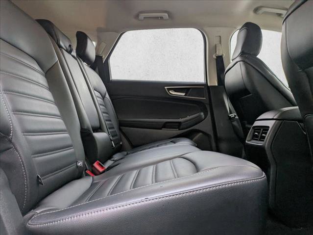 Used 2020 Ford Edge SEL image 18