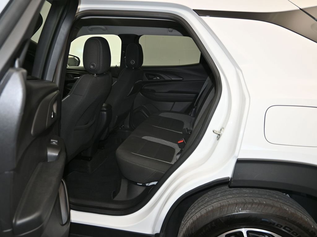 Used 2025 Chevrolet TrailBlazer LT FWD image 21