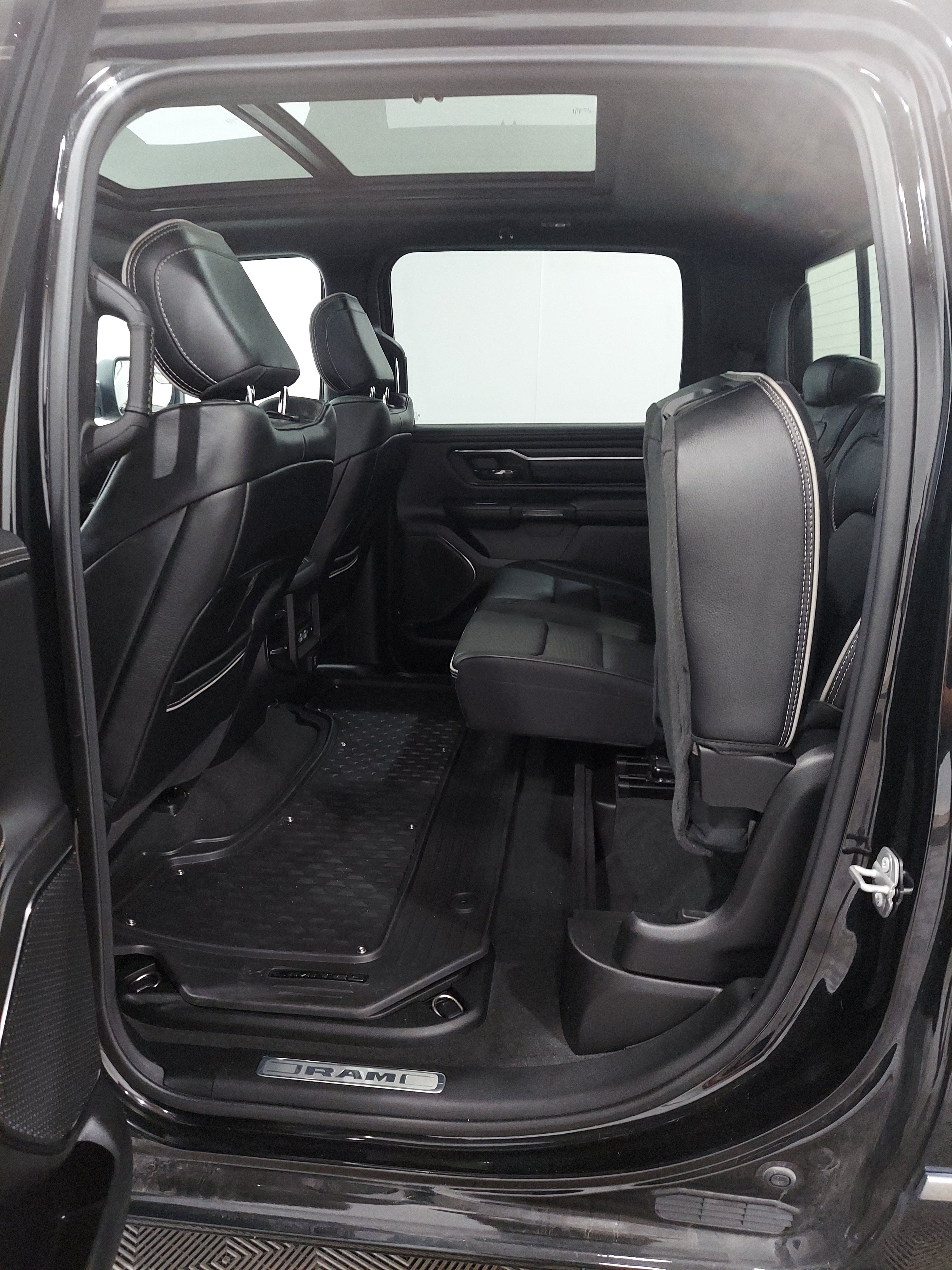Used 2022 RAM 1500 Limited w/ Bed Utility Group AWD/4WD image 15