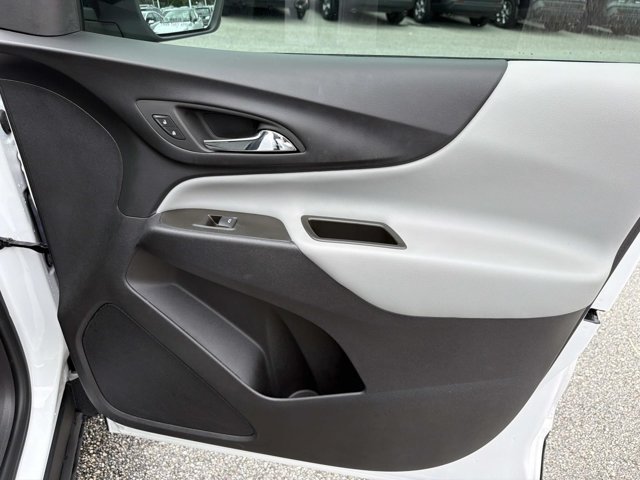 Used 2023 Chevrolet Equinox LS w/ Driver Confidence II Package FWD image 14