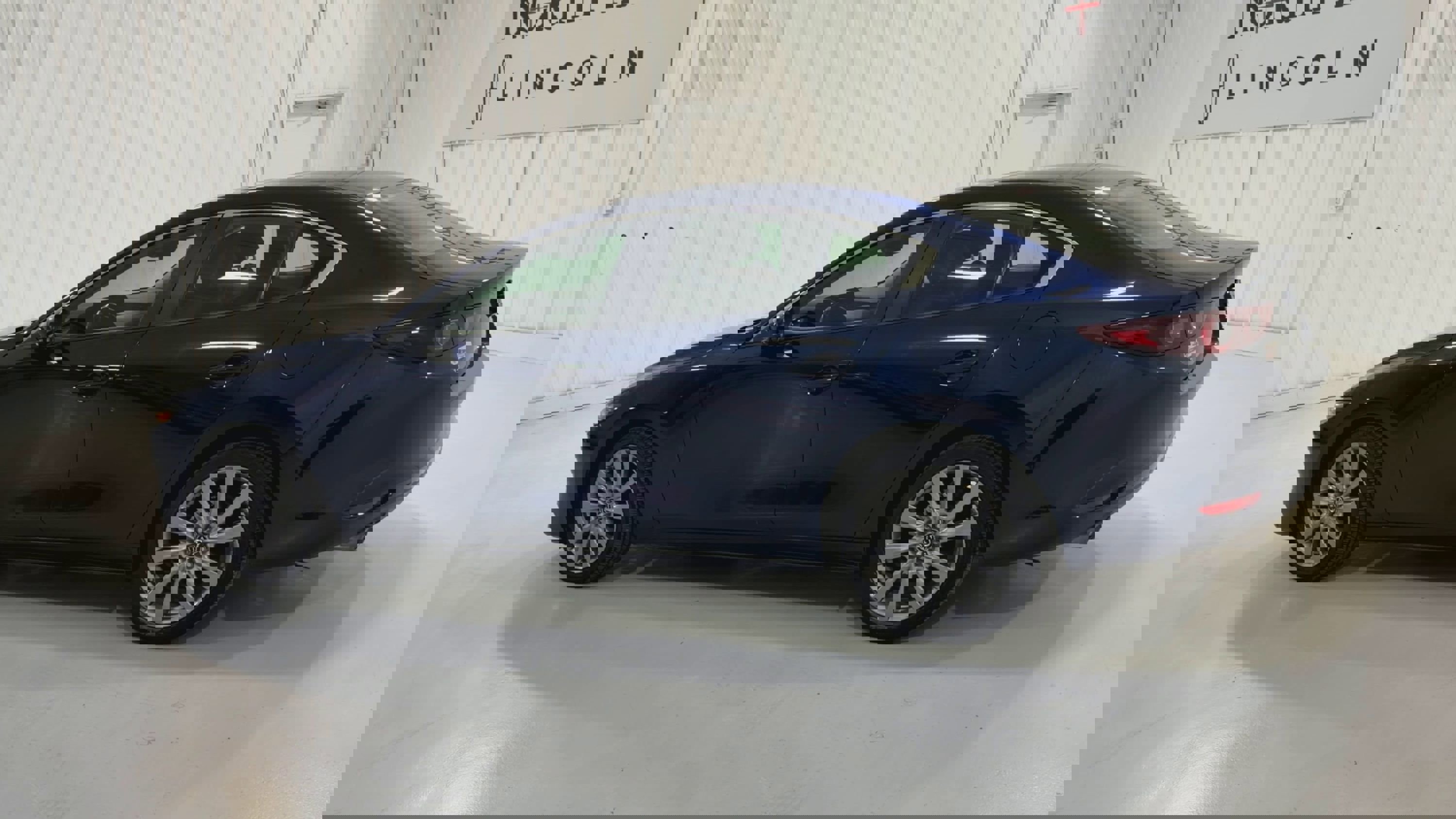 Used 2023 MAZDA MAZDA3 s image 5