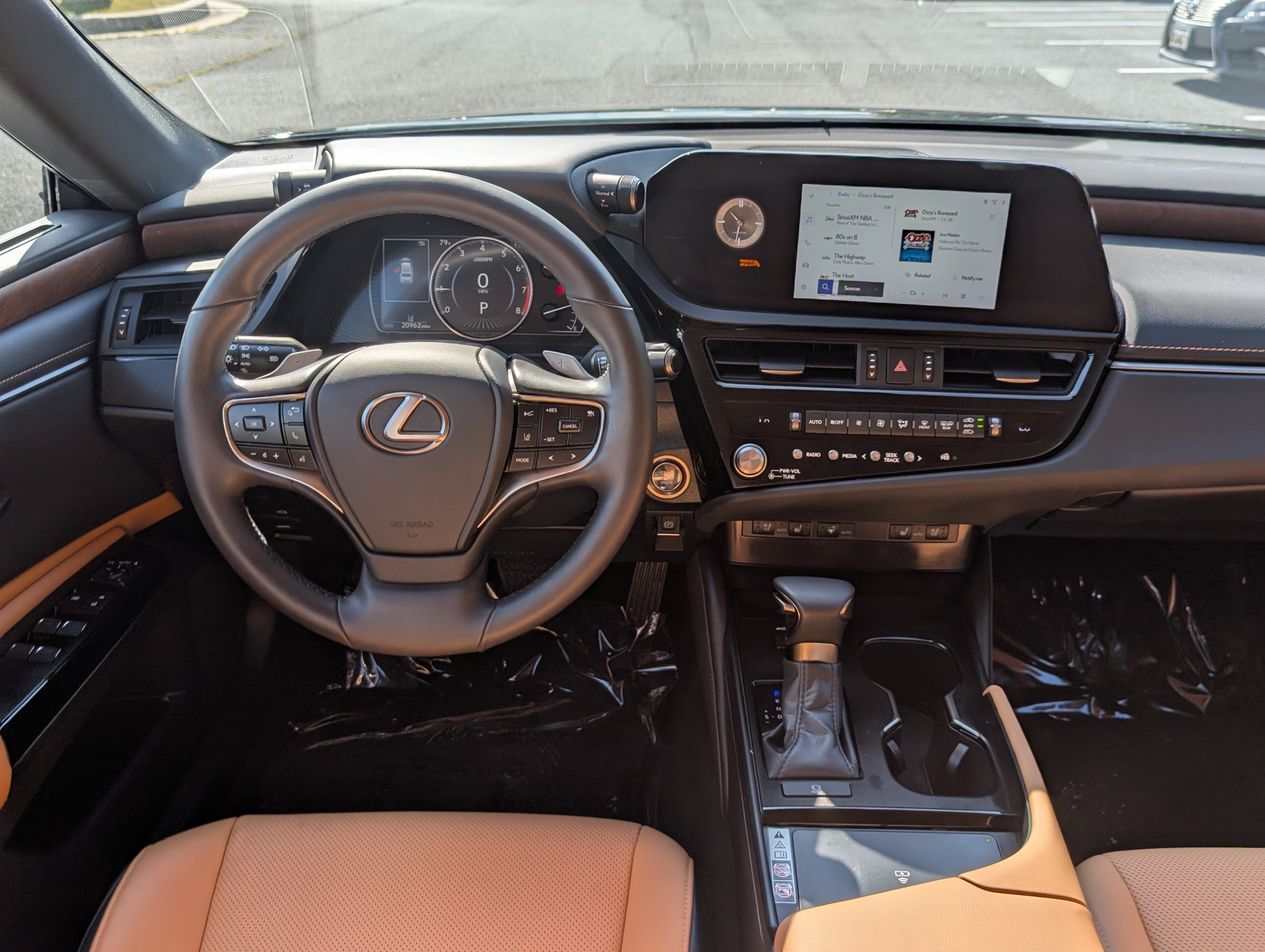 Certified 2024 Lexus ES 350 w/ Premium Package FWD image 16