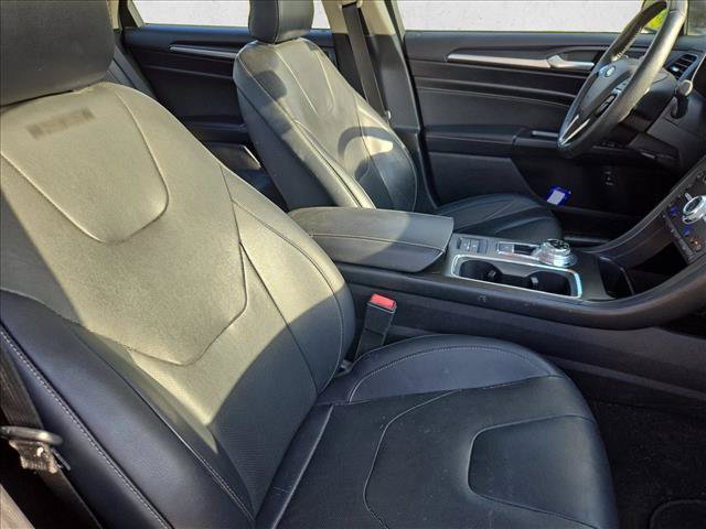 Used 2019 Ford Fusion Titanium FWD image 15
