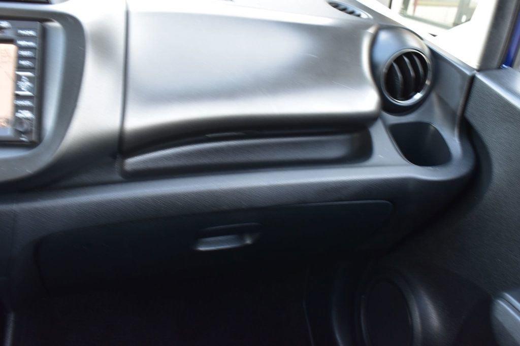 Used 2013 Honda Fit Sport image 33