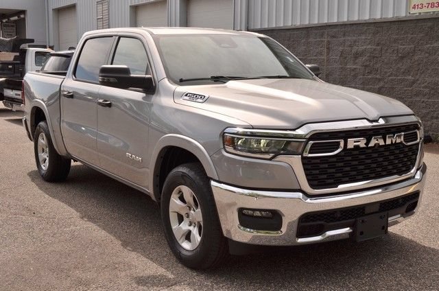 Used 2025 RAM 1500 Big Horn AWD/4WD image 2