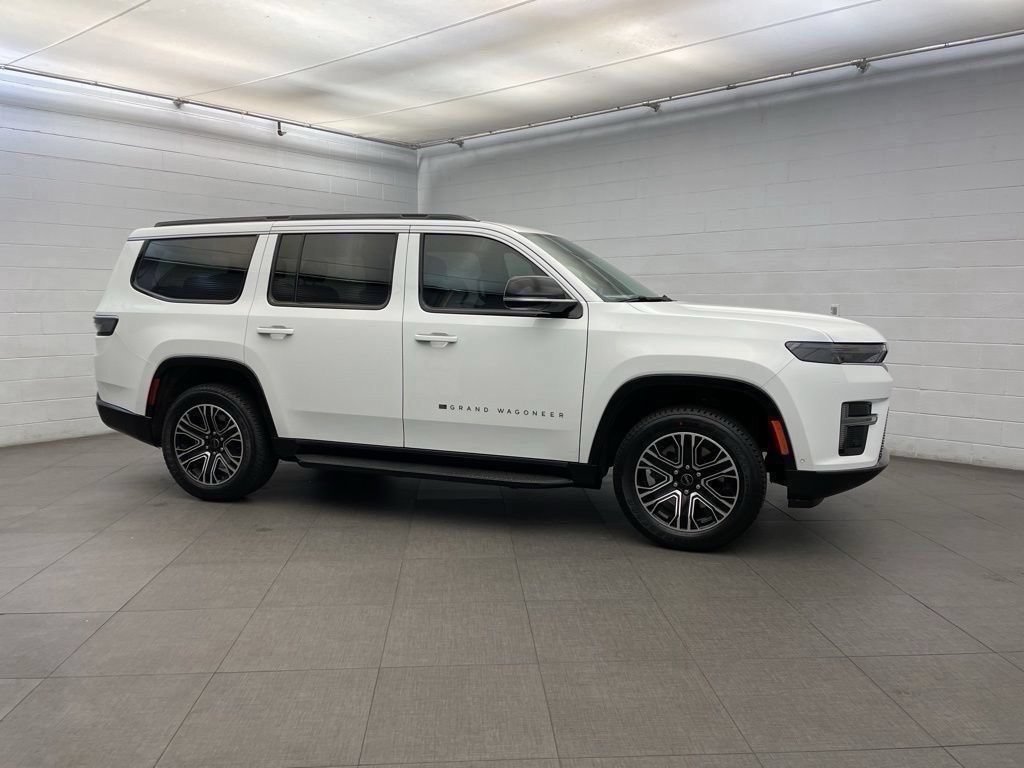 New 2026 Jeep Grand Wagoneer 4WD w/ 8-Passenger Seating Package image 2
