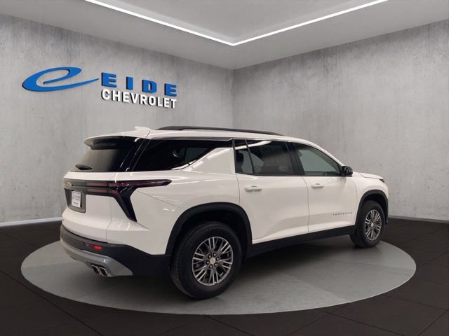 Used 2025 Chevrolet Traverse LT AWD/4WD image 14