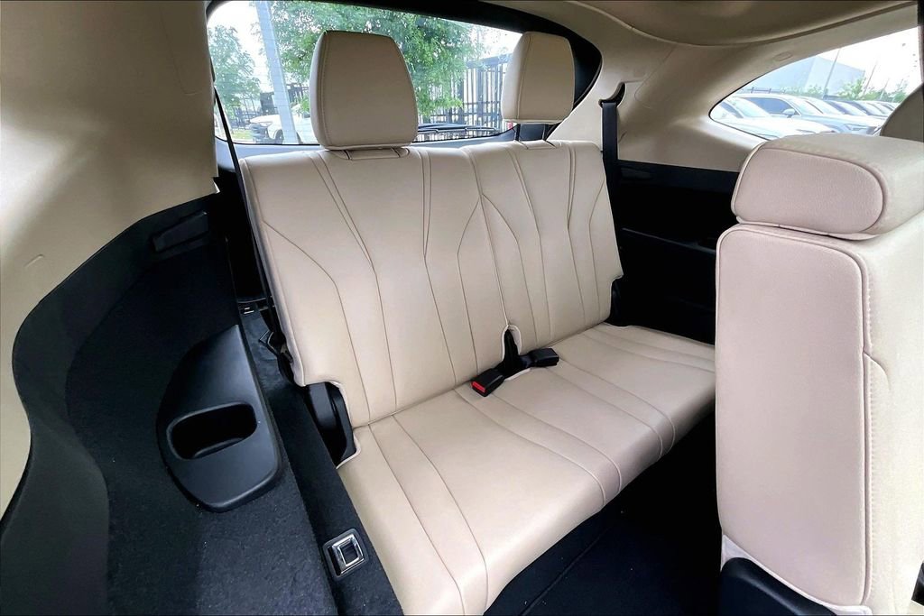 Used 2023 Acura MDX FWD image 34