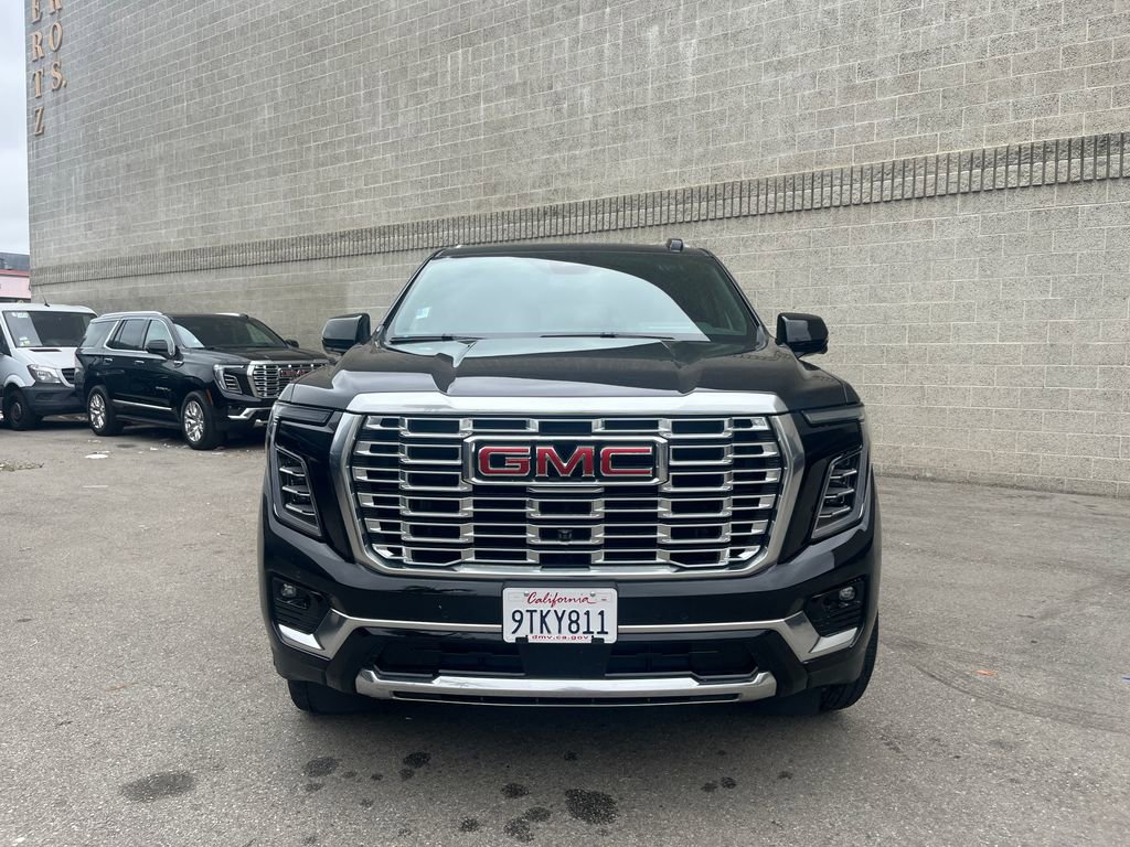 Used 2025 GMC Yukon XL Denali AWD/4WD image 2