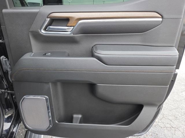 Used 2024 Chevrolet Silverado 1500 High Country w/ High Country Premium Package image 29