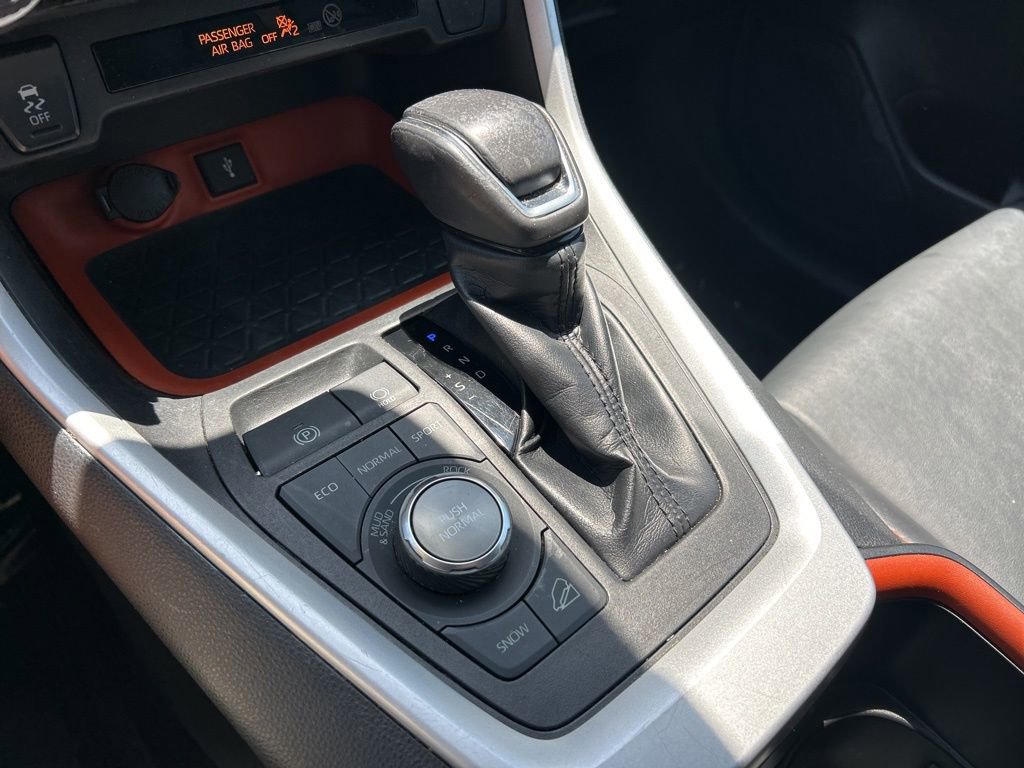 Used 2022 Toyota RAV4 Adventure AWD/4WD image 31