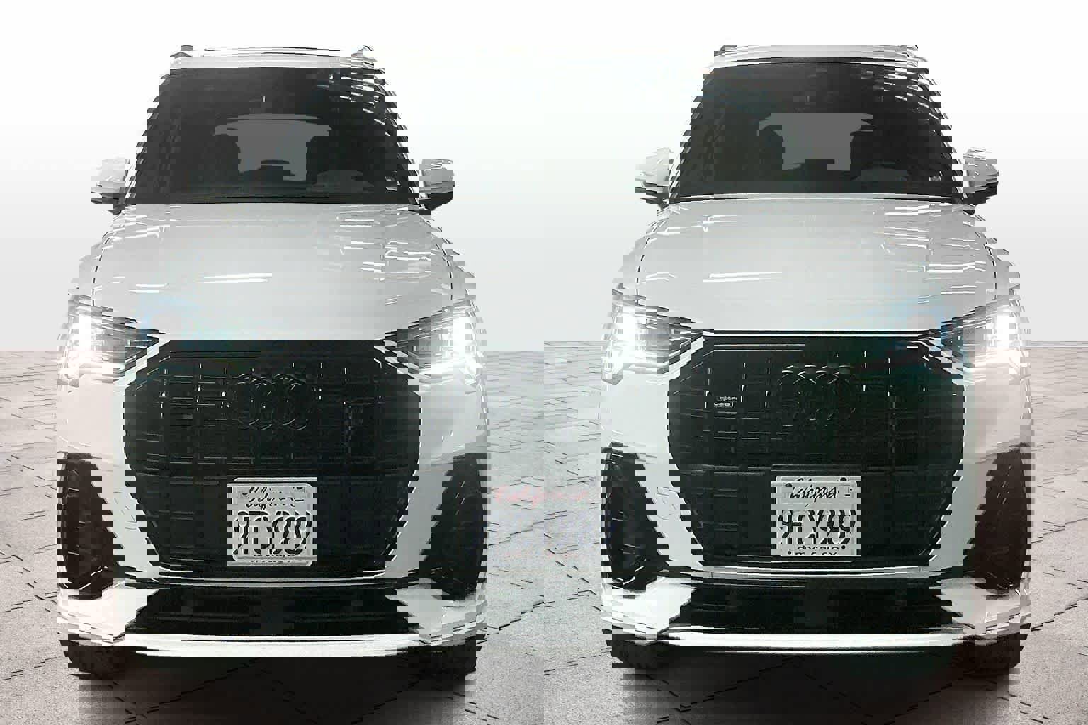 Certified 2023 Audi Q3 2.0T Premium Plus w/ Premium Plus Package image 3