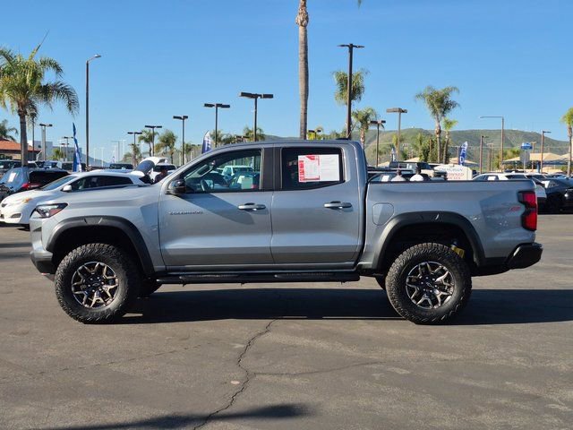 Used 2024 Chevrolet Colorado ZR2 w/ ZR2 Convenience Package III image 9