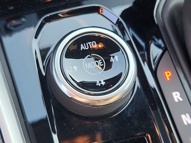 Certified 2024 Chevrolet Colorado Z71 w/ Z71 Convenience Package 2 image 23