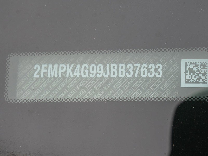 Used 2018 Ford Edge SE w/ Cargo Accessory Package image 28