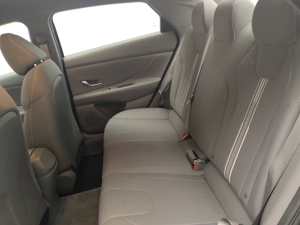 Used 2022 Hyundai Elantra SEL FWD image 18