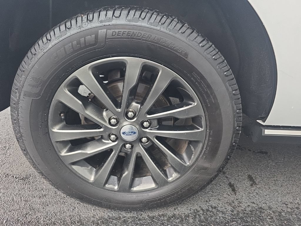 Used 2020 Ford Expedition Limited AWD/4WD image 5