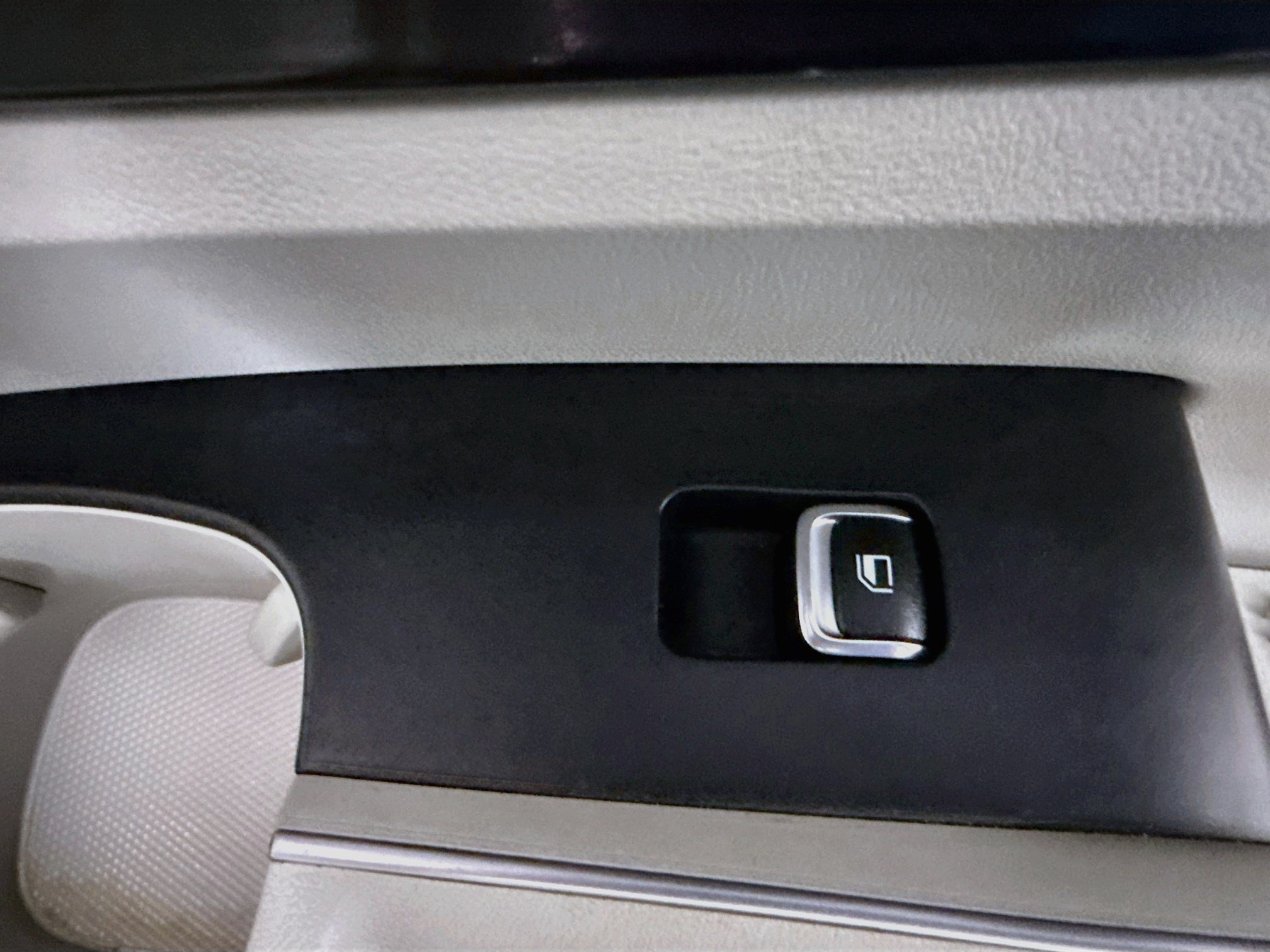 Used 2025 Kia Sorento S w/ Panoramic Sunroof Package FWD image 31