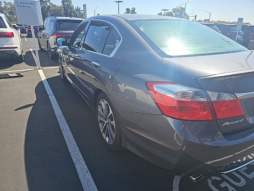 Used 2015 Honda Accord Sport image 5