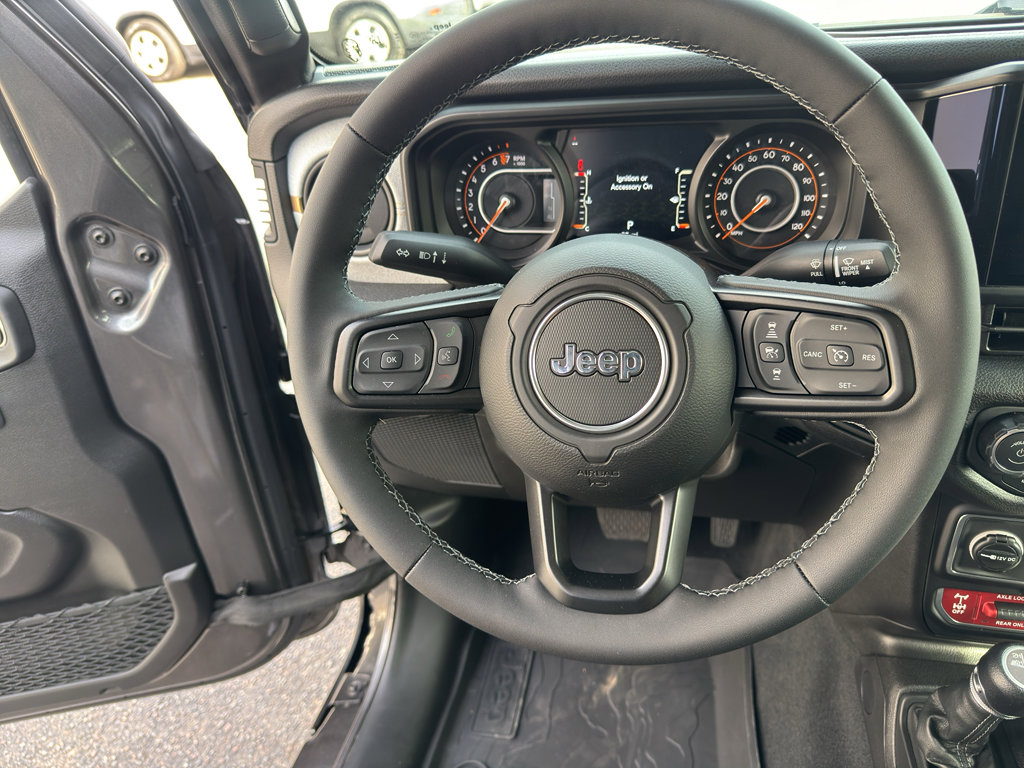 New 2026 Jeep Gladiator Sport AWD/4WD image 18
