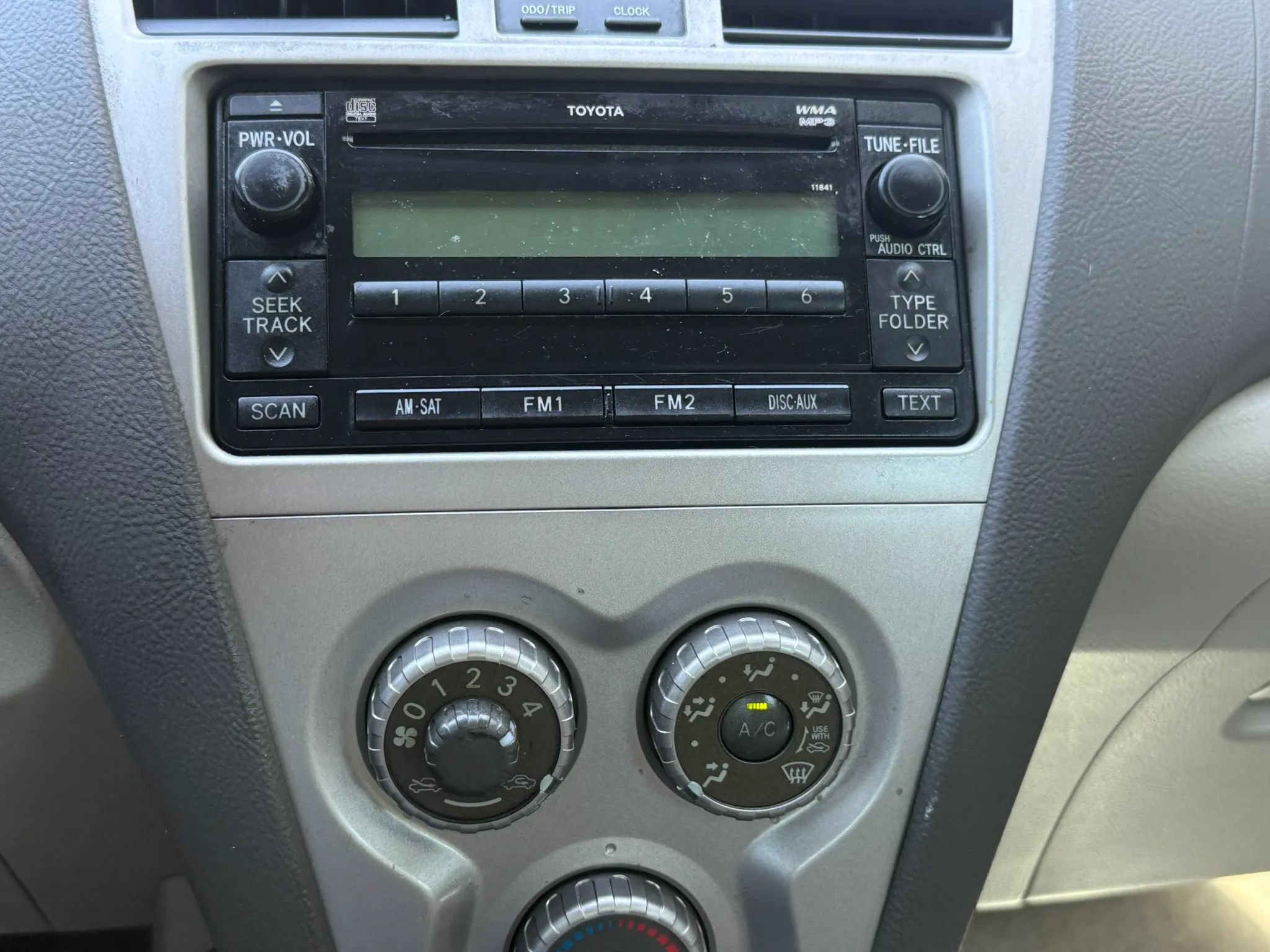 Used 2009 Toyota Yaris S FWD image 23
