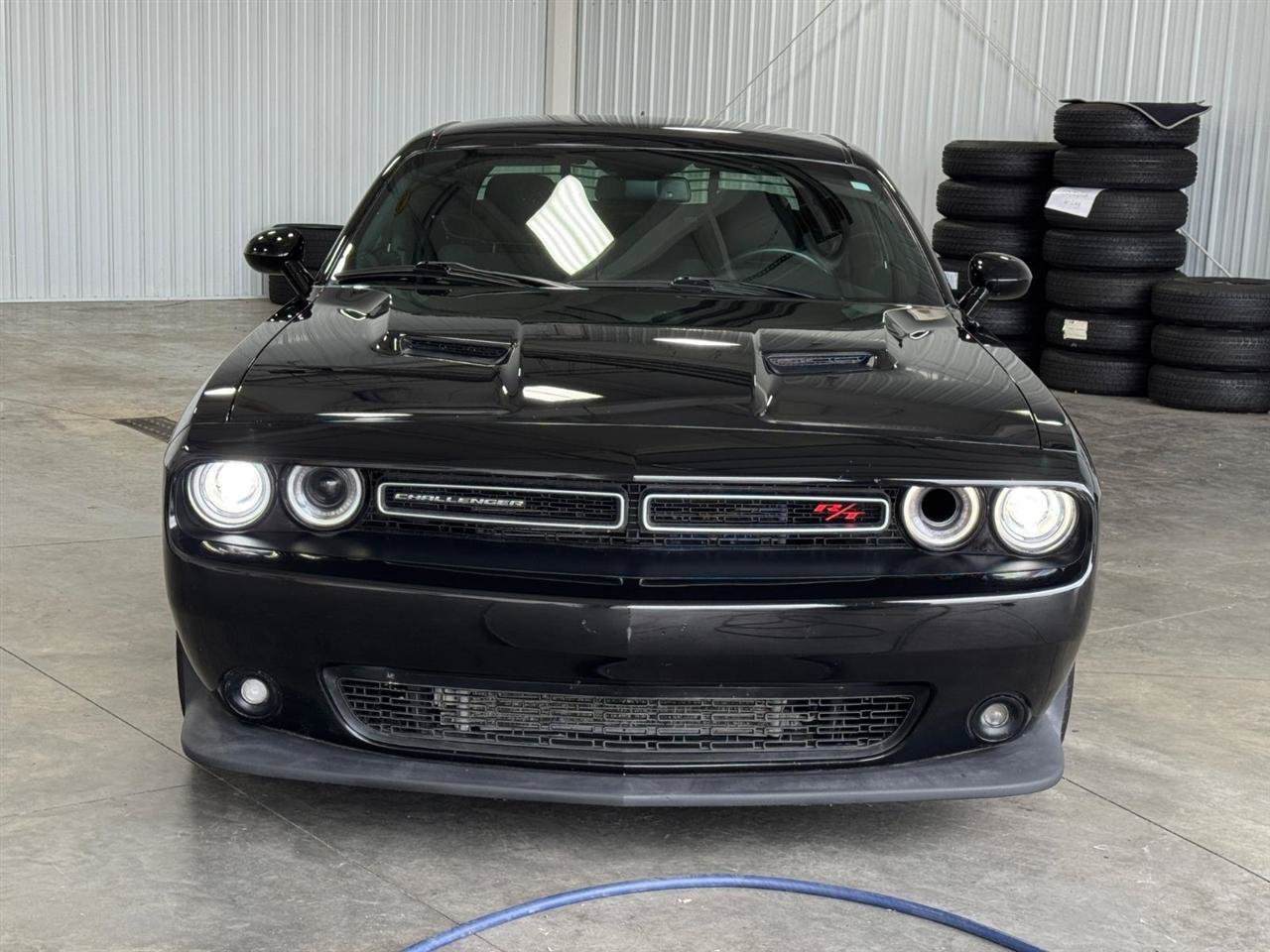 Used 2018 Dodge Challenger R/T Scat Pack w/ Driver Convenience Group RWD image 39