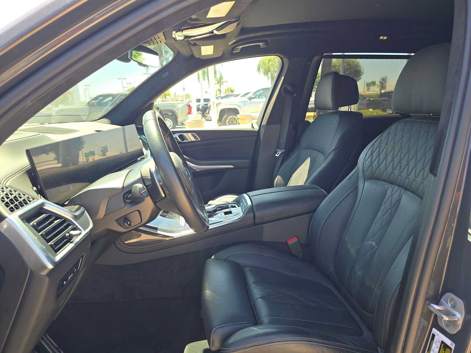 Used 2024 BMW X7 M60i w/ Executive Package AWD/4WD image 22