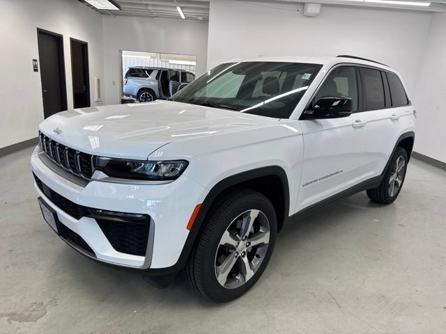 New 2026 Jeep Grand Cherokee Limited AWD/4WD image 3