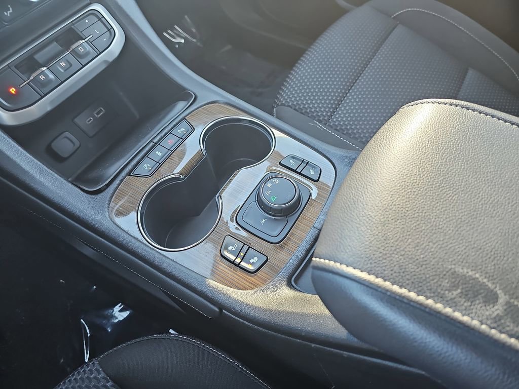 Certified 2023 GMC Acadia SLE w/ Driver Convenience Package image 28