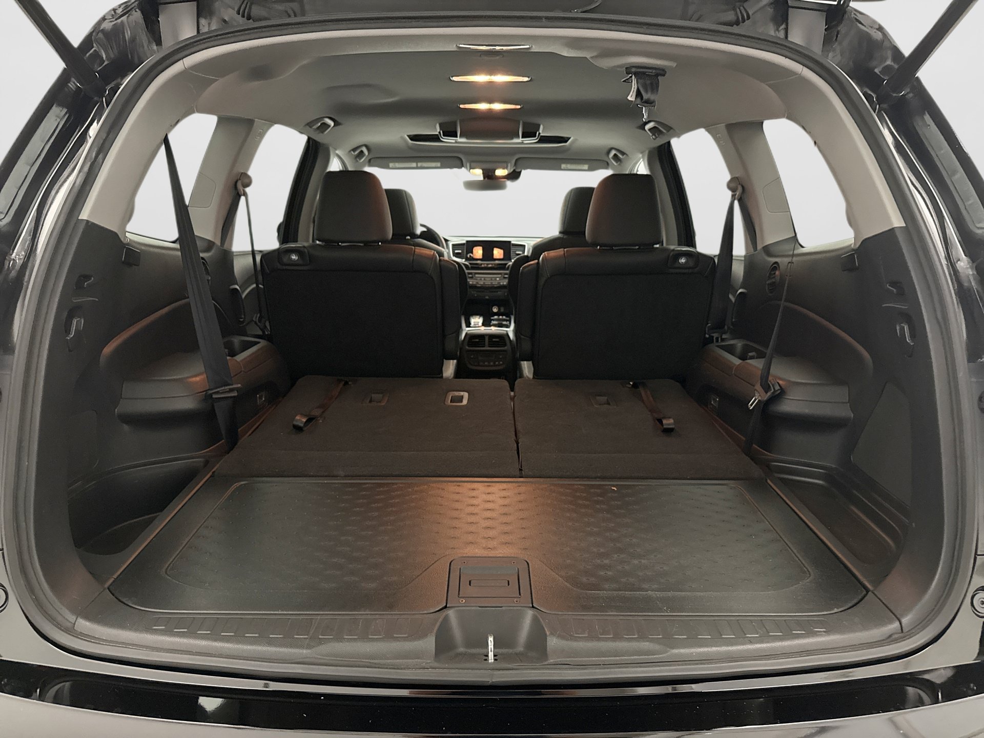 Used 2019 Honda Pilot Touring image 25