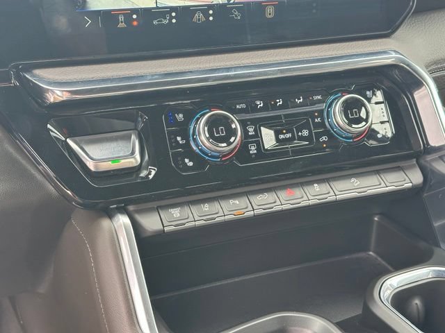 Certified 2025 GMC Sierra 3500 Denali w/ Denali Reserve Package AWD/4WD image 24