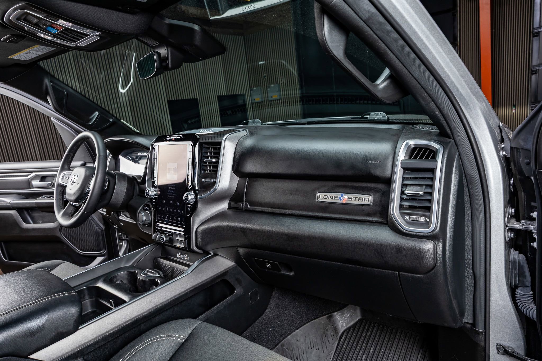 Used 2025 RAM 1500 Lone Star image 14