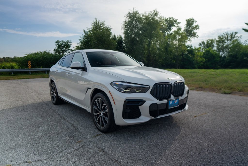 Used 2022 BMW X6 xDrive40i w/ M Sport Package AWD/4WD image 18
