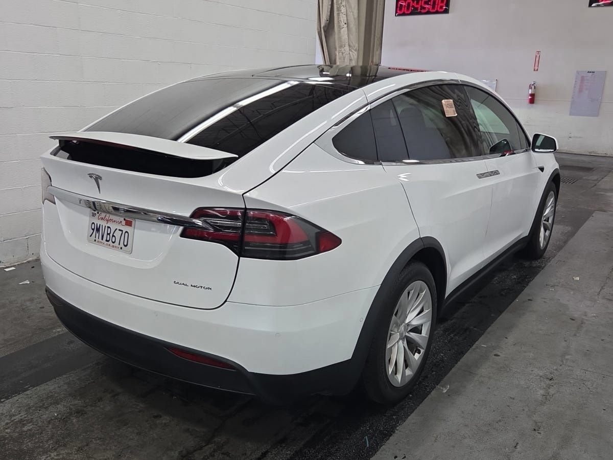 Used 2019 Tesla Model X Long Range AWD/4WD image 4