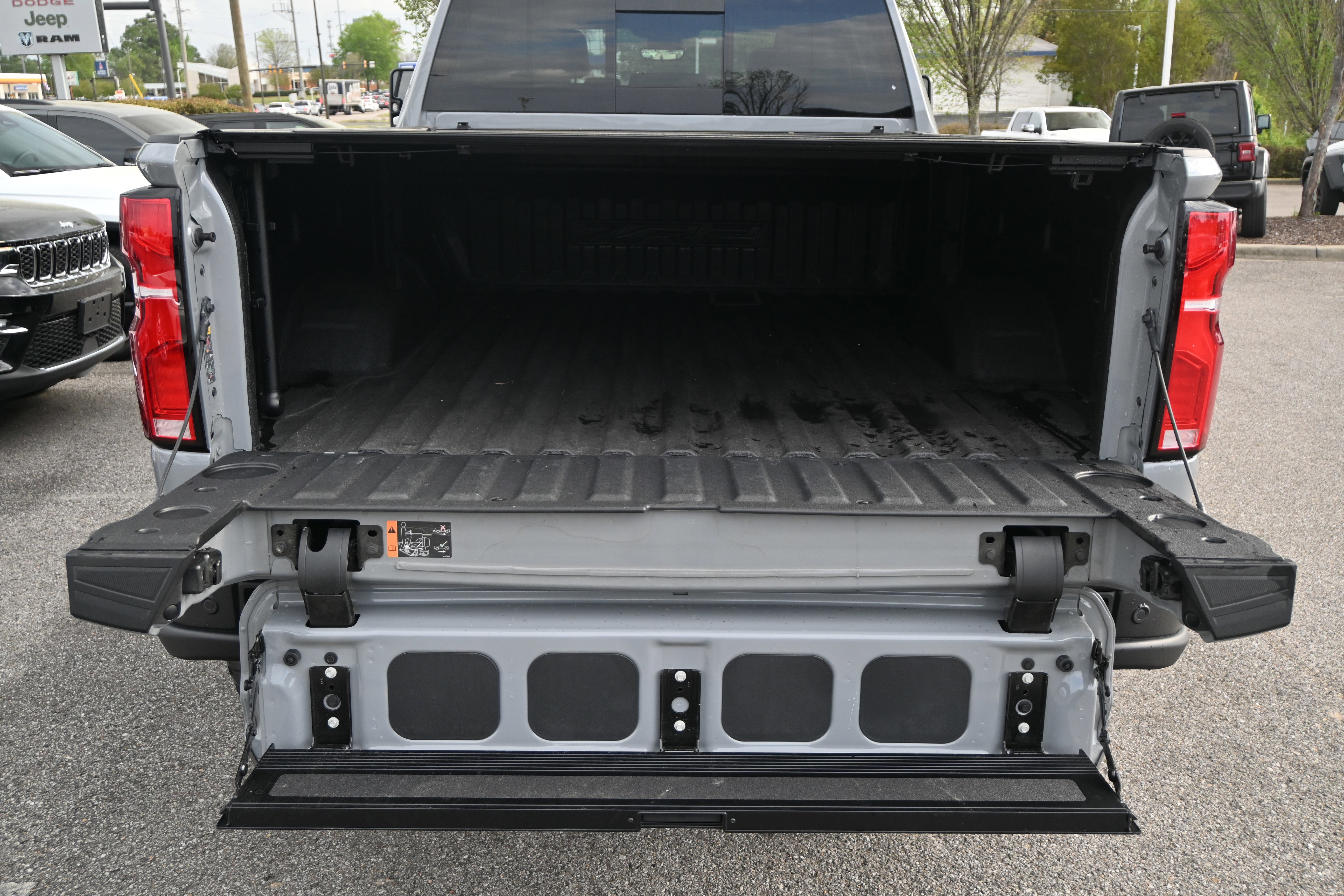 Used 2024 Chevrolet Silverado 2500 ZR2 w/ ZR2 Bison Edition AWD/4WD image 36